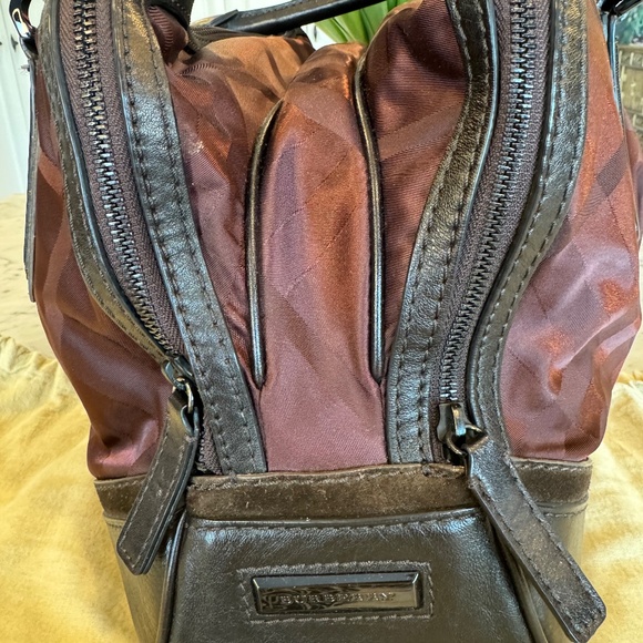 Burberry Tonal Check Burgundy Jacquard Nylon/Leather/Suede 2 zip Bowling Bag. - Picture 17 of 17